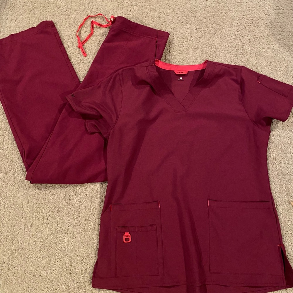 Carhartt women’s cross flex scrubs